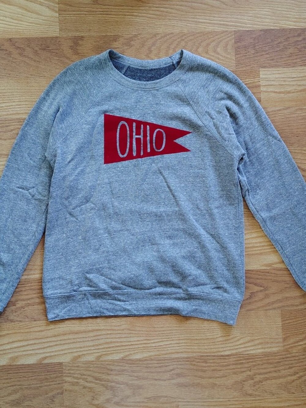 OHIO Pennant Sweatshirt Women's Medium Gray Pullover Crew Neck Activewear Top